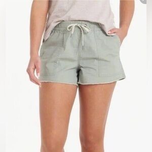 New Vuori Vintage Ripstop Shorts in Eucalyptus, size small